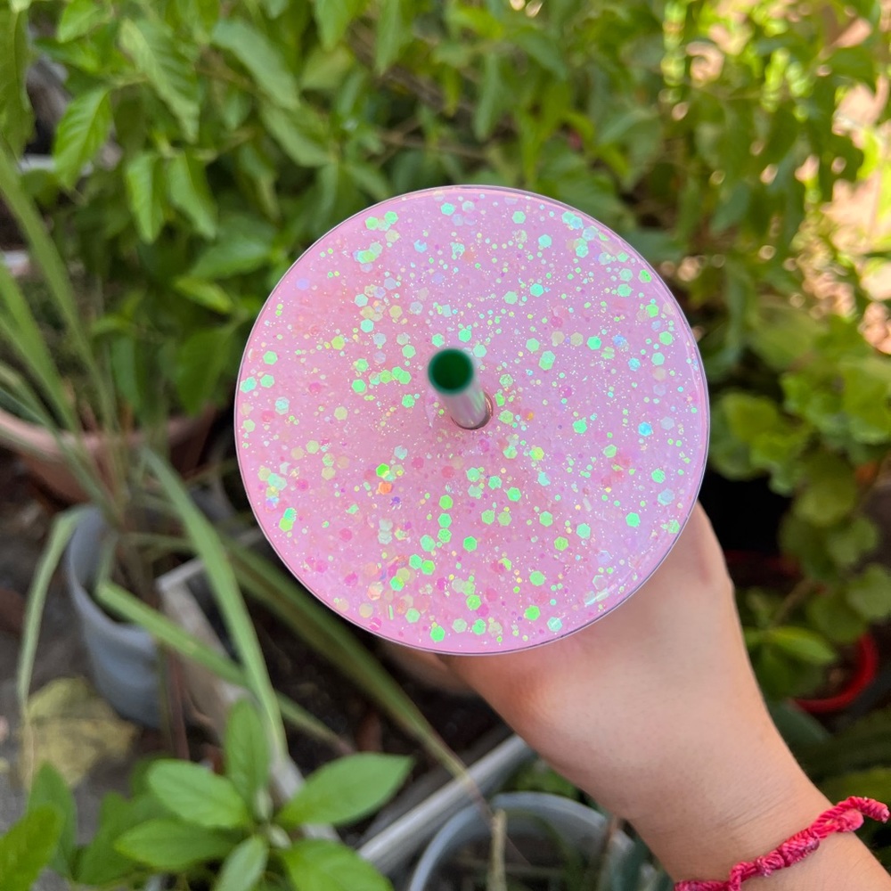 Pink glitter lid - Picture 2 of 3